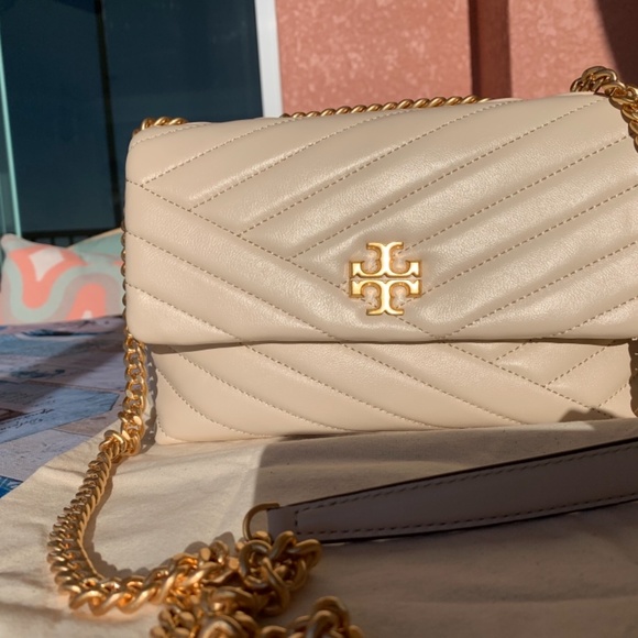 Tory Burch Cream Kira Chevron Quilted purse. - Picture 8 of 12